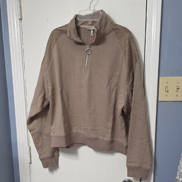 The Greii Tan Pullover - Picture 1 of 3